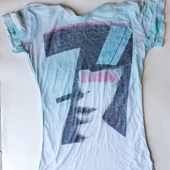 Freeze | Burner  Graphic Tee | Medium - Picture 4 of 5